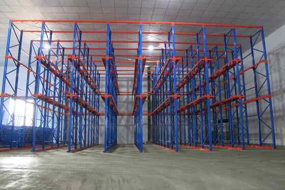 Efficient Through-Type Steel Pallet Racking System with 5-Level Drive-In Mode for Cost-Effective Storage Investment
